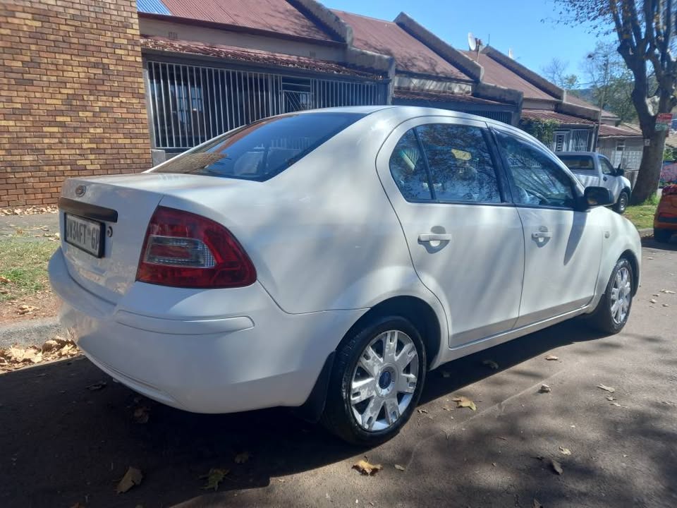 2015 Ford Icon 1.4 Petrol, Manual, White, 82000kms