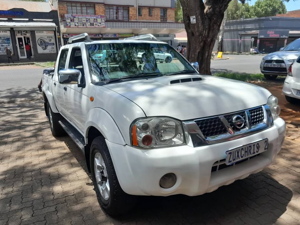 2020 NISSAN NP300 2.5DCI 4X4 DOUBLE CAB MANUAL