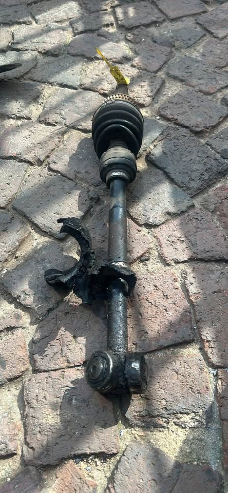 KIA Rio Left CV Shaft For Sale - Private Seller