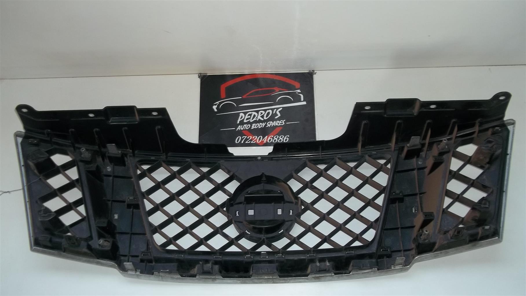 Nissan Navara grille - Private Seller Nissan Navara grille - Private Seller