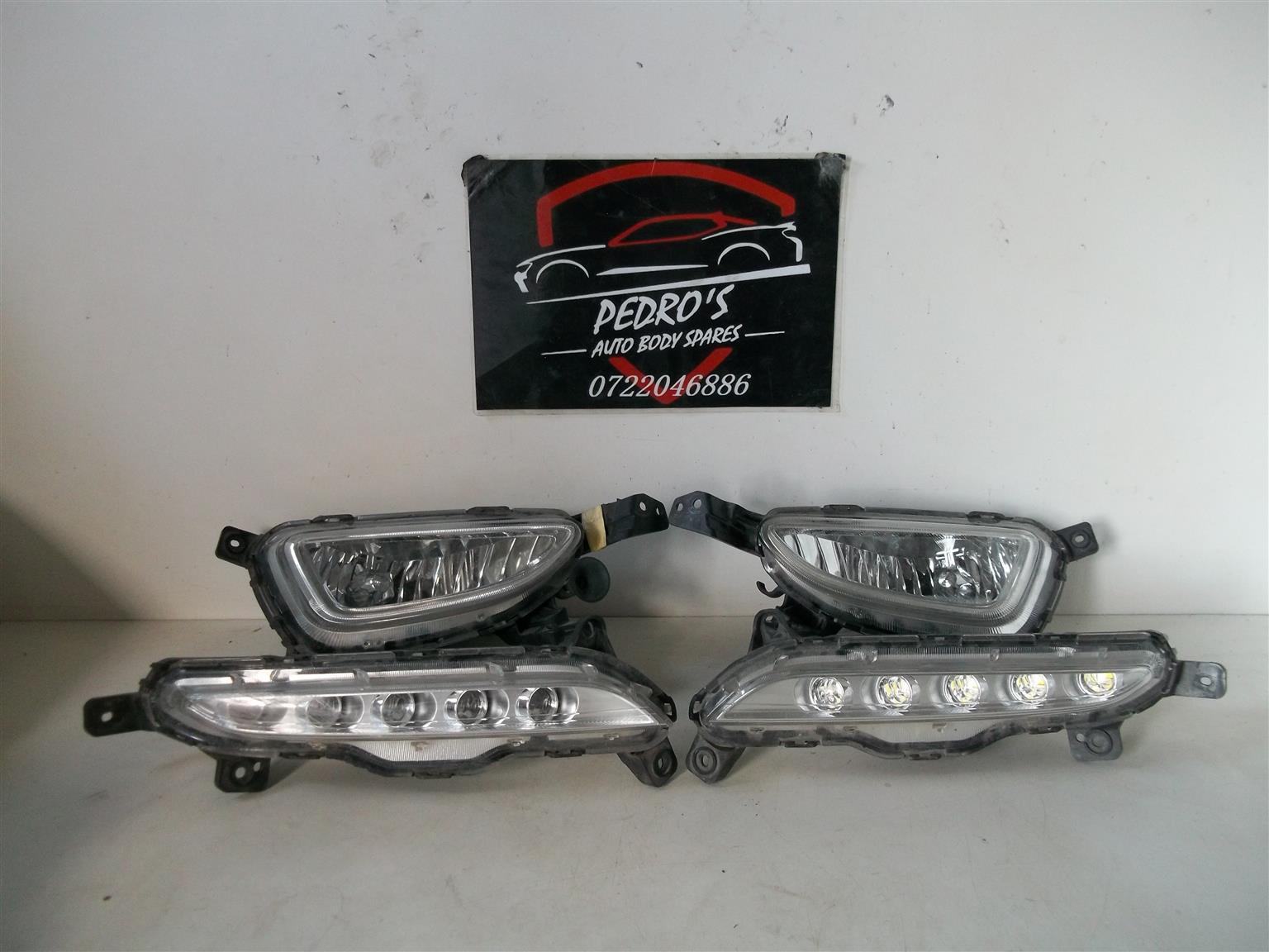 Hyundai Tucson '15-'18 (DRL) & fog lights (SET) - Private Seller Hyundai Tucson '15-'18 (DRL) & fog lights (SET) - Private Seller