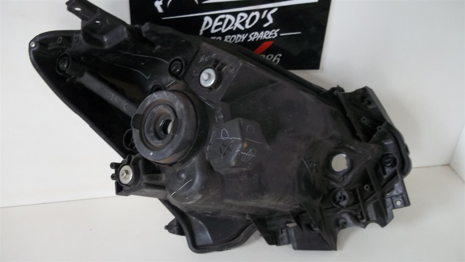 Suzuki Swift Left headlight - Private Seller Suzuki Swift Left headlight - Private Seller