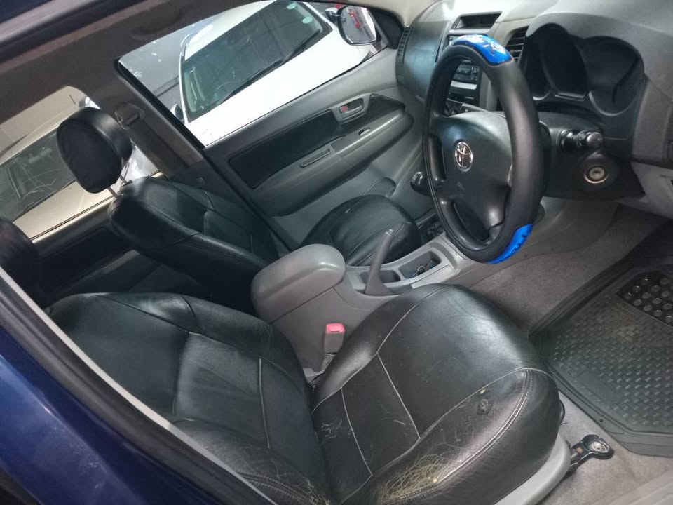 2006 Toyota Hilux 3.0 D-4D Raider 4x2 Double Cab Canopy, Manual, Diesel, Blue 110000km