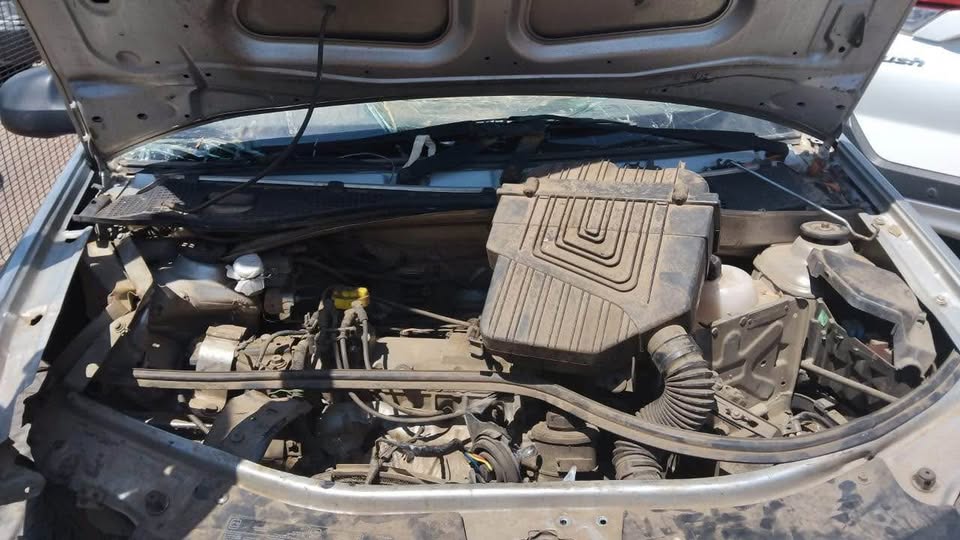 2015 NISSAN NP200 1.6 8 VALVE FOR SPARES - Private Seller