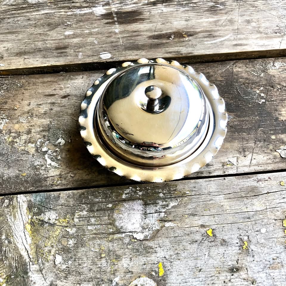 Antique Silver Plated Butter Dish – Scalloped Edge with Glass Inner