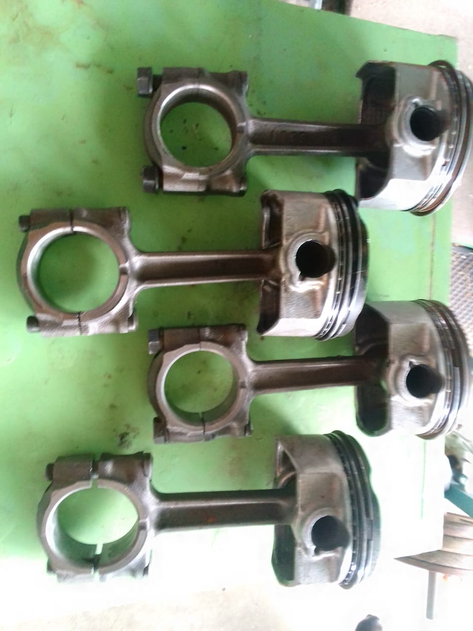 Kawasaki pistons zzr1100 - Private Seller Kawasaki pistons zzr1100 - Private Seller