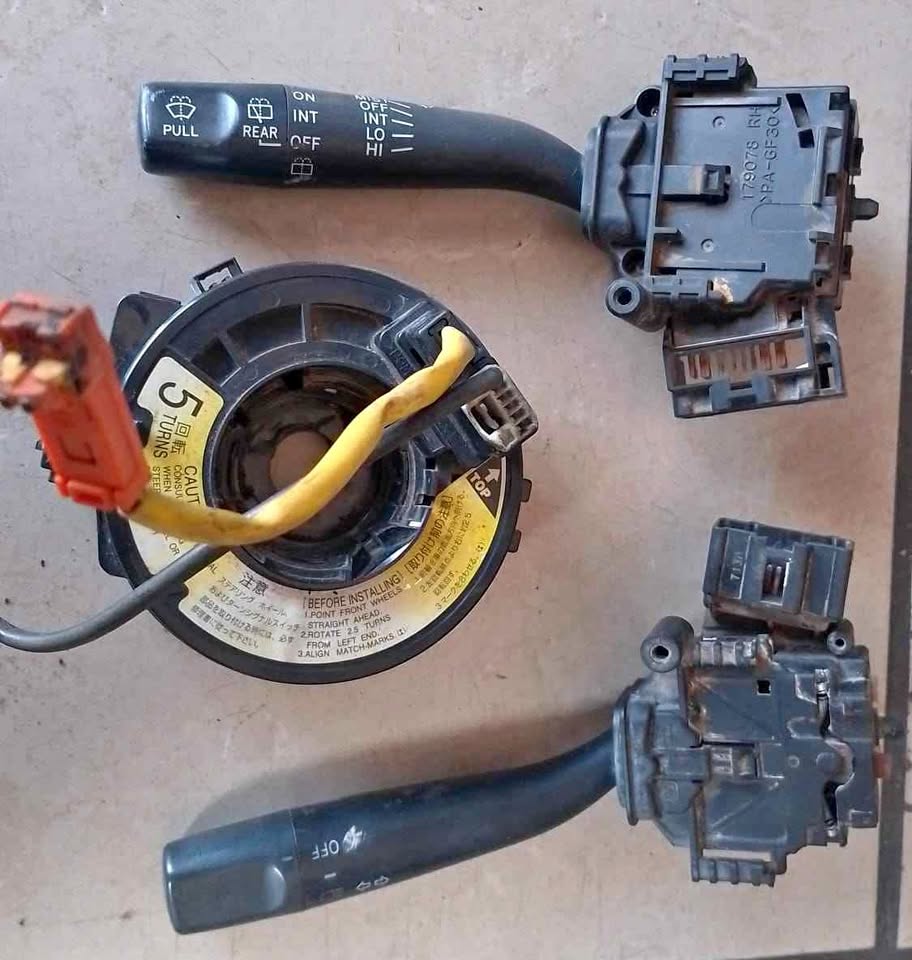 Toyota Quantum combination switch selling - Private Seller Toyota Quantum combination switch selling - Private Seller