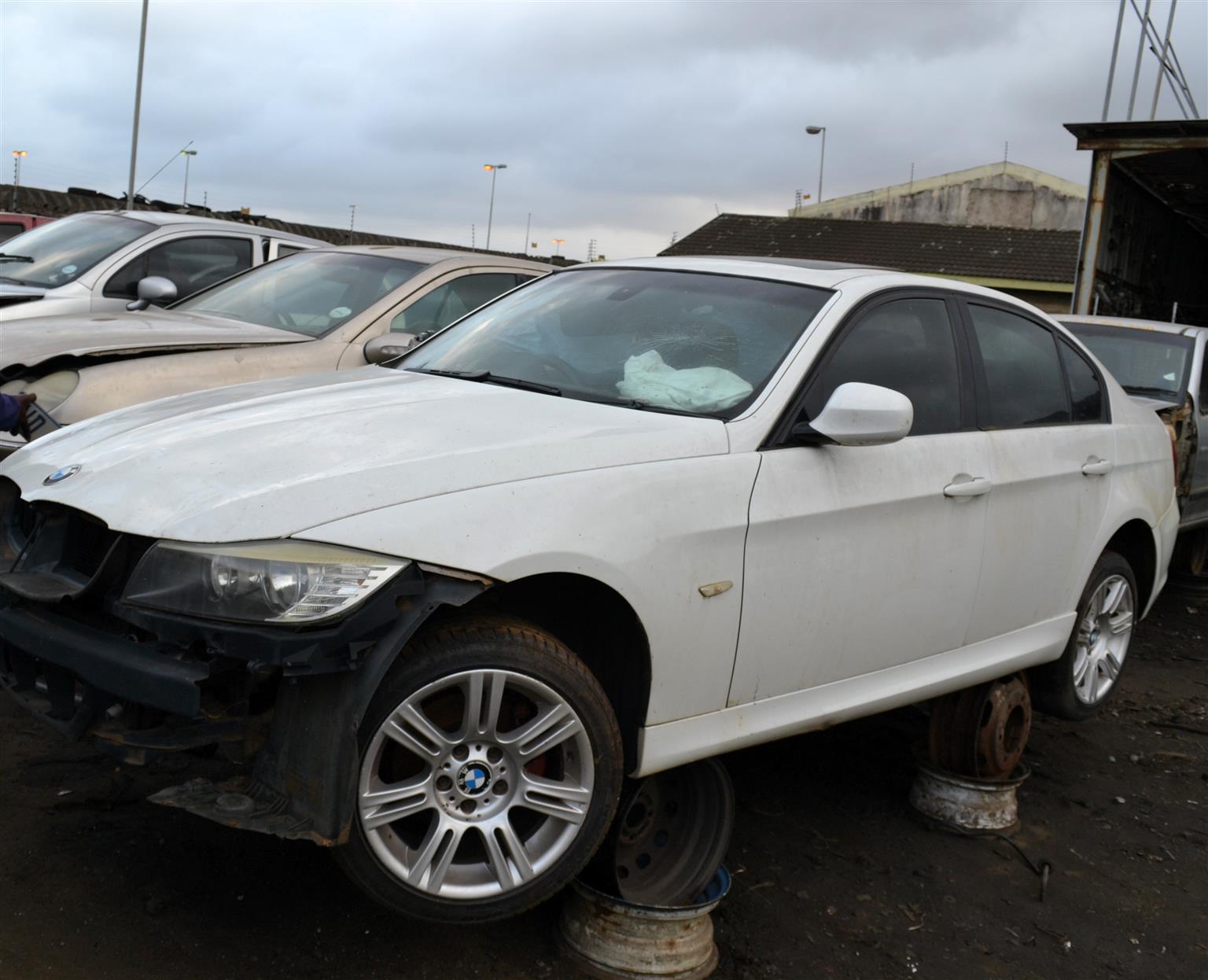 2009 BMW E90 320i M-Sport – Available for Spare Parts