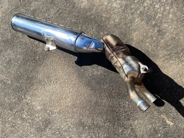 BMW Exhaust R1150 GS Rear Muffler - Private Seller BMW Exhaust R1150 GS Rear Muffler - Private Seller