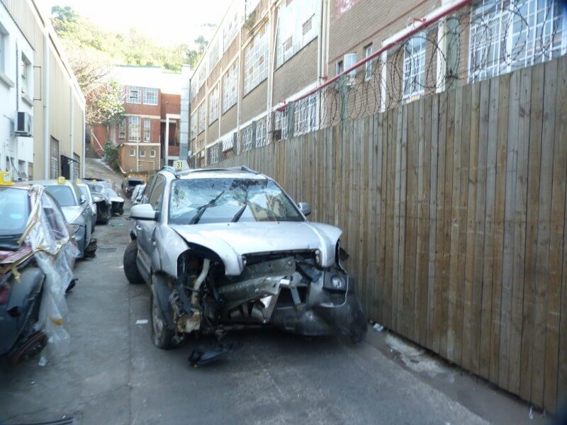 Stripping for spares HYUNDAI TUCSON 2.7 V6 2005 - Private Seller Stripping for spares HYUNDAI TUCSON 2.7 V6 2005 - Private Seller