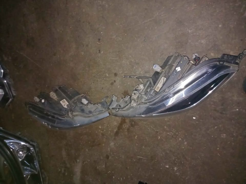 Suzuki Beleno both side headlights xenon - Private Seller Suzuki Beleno both side headlights xenon - Private Seller