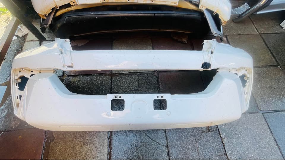 Toyota Fortuner GD6 Bumper - Private Seller Toyota Fortuner GD6 Bumper - Private Seller