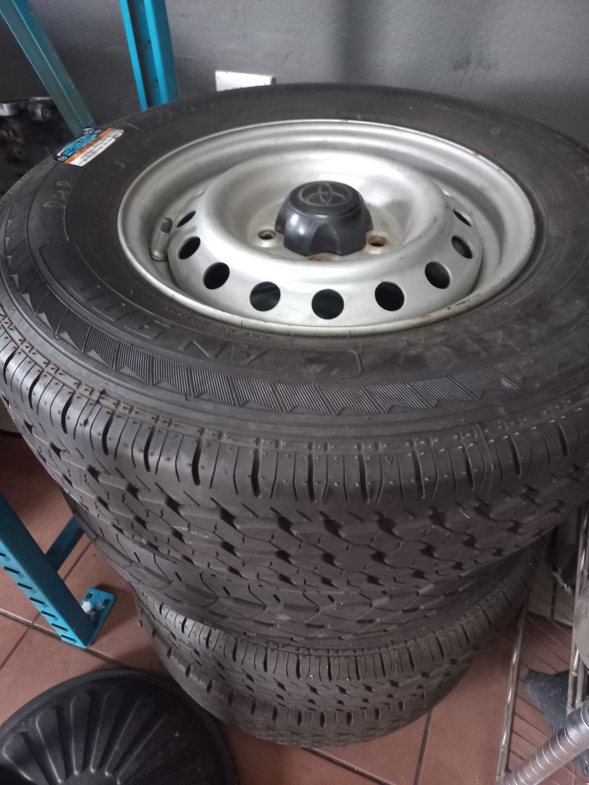 Rims and tyres for Toyota kz - Private Seller Rims and tyres for Toyota kz - Private Seller