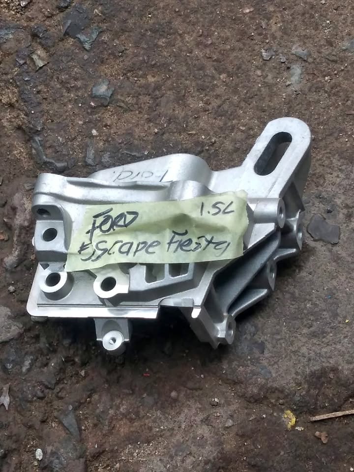 FORD FIESTA OR FORD KUGA 2015 MODEL ENGINE MOUNTING - Private Seller FORD FIESTA OR FORD KUGA 2015 MODEL ENGINE MOUNTING - Private Seller
