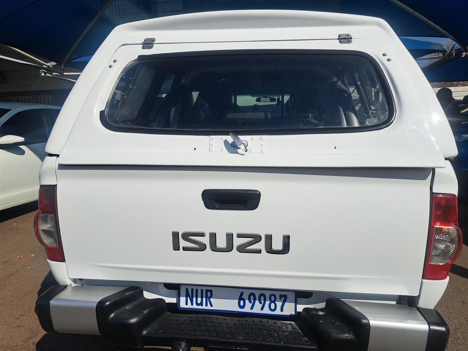 ISUZU KB 250