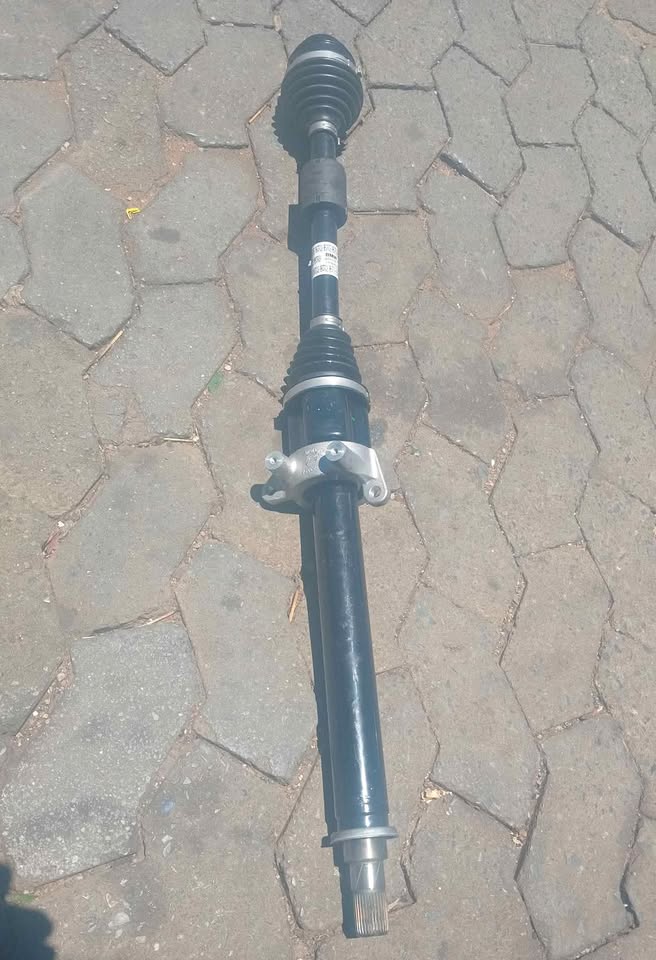 BMW F40 1 Series Front Right Driveshaft 5A2DFC2 2/8/24 Q1B1 - Private Seller BMW F40 1 Series Front Right Driveshaft 5A2DFC2 2/8/24 Q1B1 - Private Seller