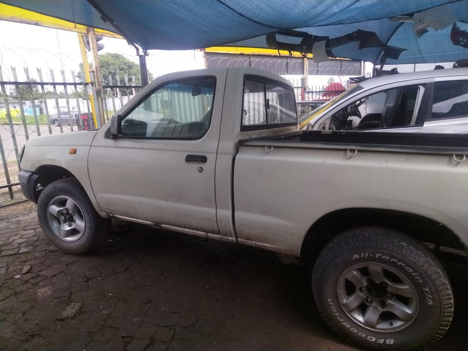 Nissan 1 Tonner 1994 NA20 4x2 For Stripping - Private Seller