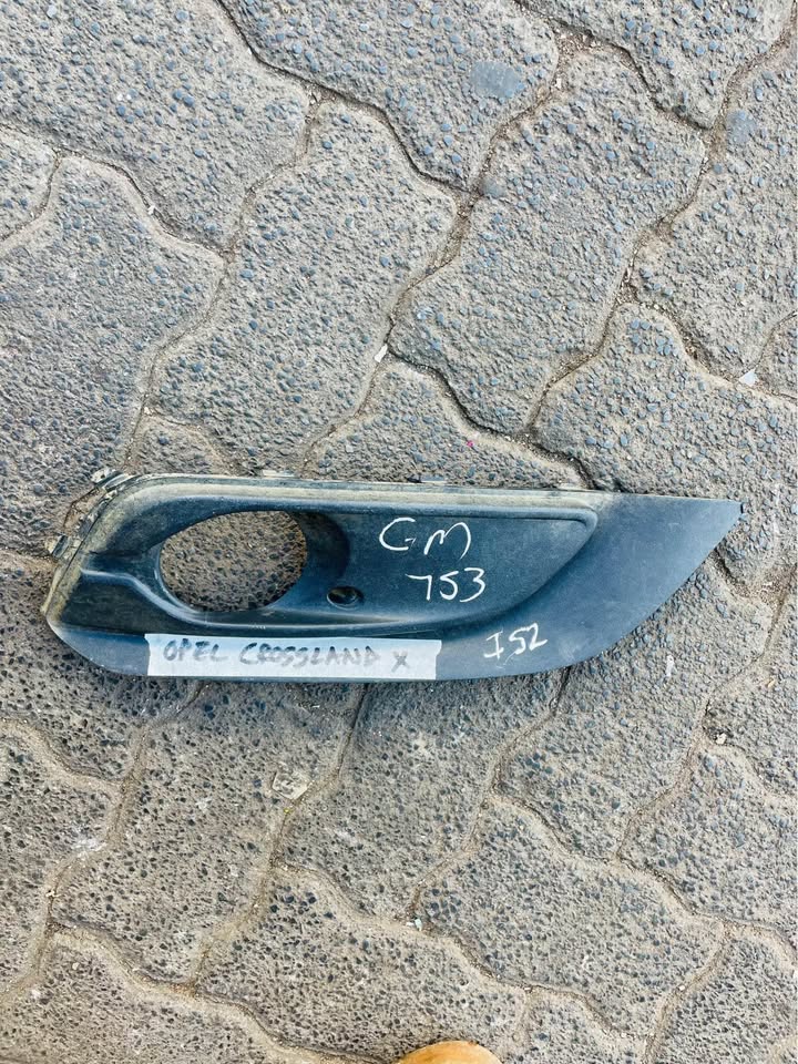 Opel CrossLand X fog light covers - Private Seller Opel CrossLand X fog light covers - Private Seller