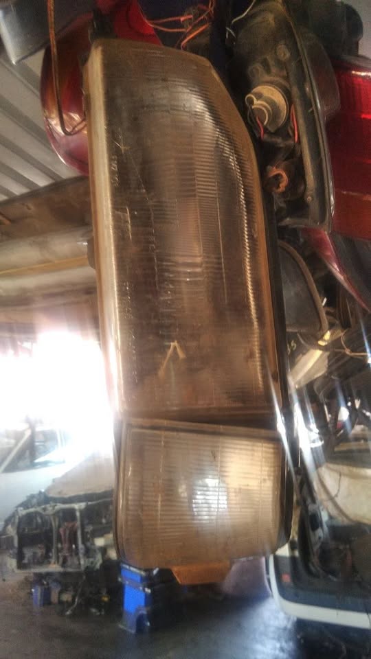 MAZDA 323 HEADLIGHT FOR SALE - Private Seller MAZDA 323 HEADLIGHT FOR SALE - Private Seller