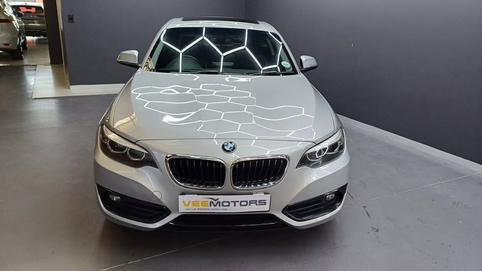 2018 BMW 220i sport line a/t (f22)