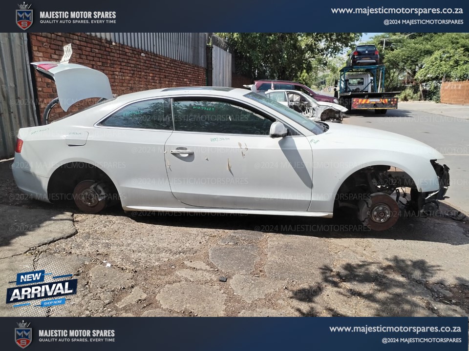 Audi A5 2012 stripping for used spares used parts