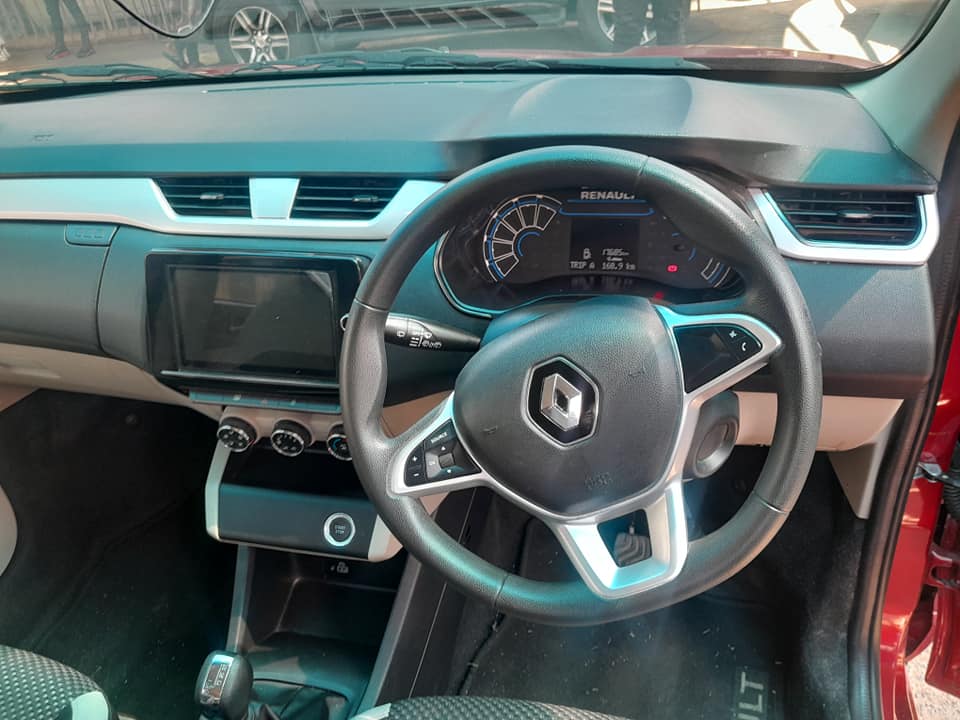 2022 RENAULT TRIBER 1.0 DYNAMIC AUTOMATIC