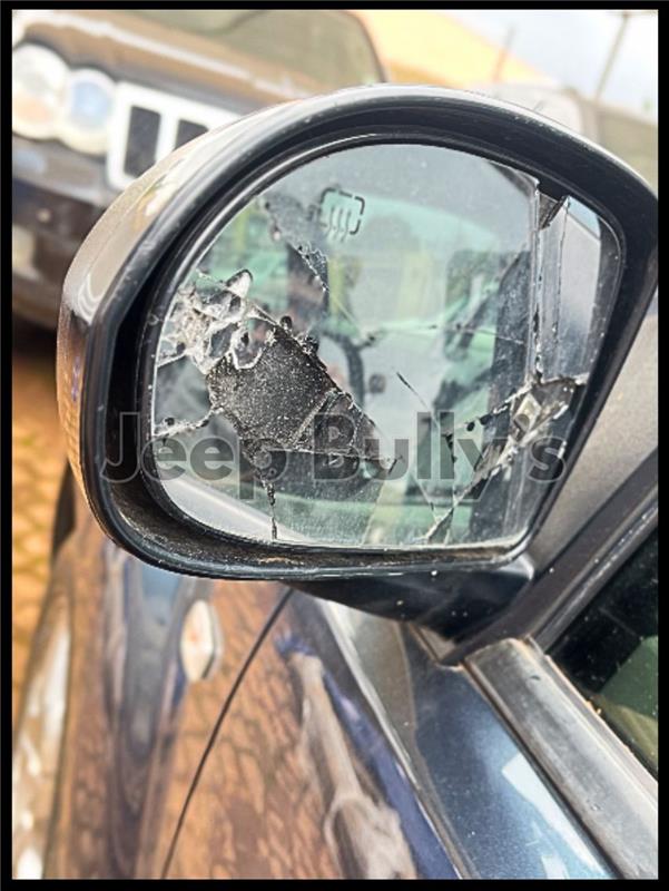 Dodge Caliber 1.8 Side Mirrors Available - Private Seller Dodge Caliber 1.8 Side Mirrors Available - Private Seller
