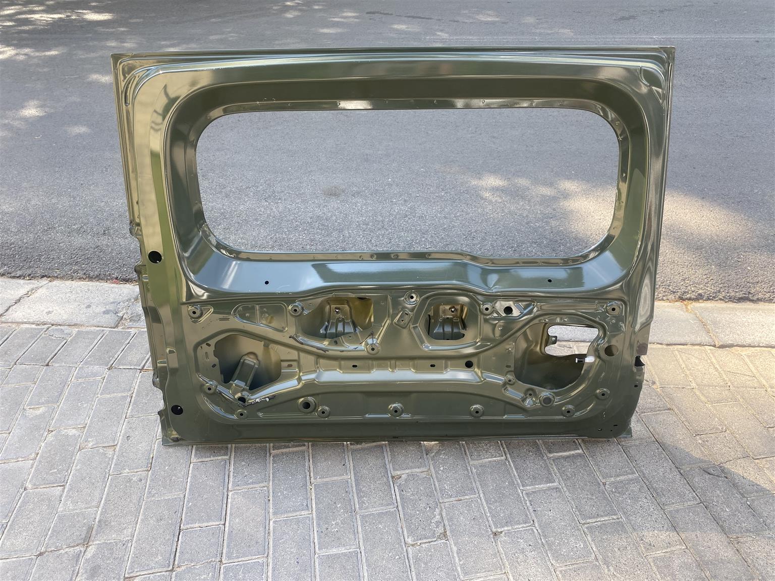 2024 SUZUKI JIMNY TAILGATE SHELL FOR SALE. IN EXCELLENT CONDITION - Private Seller