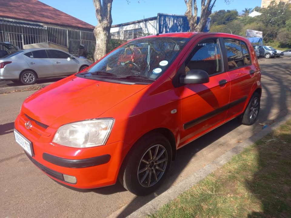 2005 Hyundai Getz 1.4 Petrol, Manual, Red, 95000kms