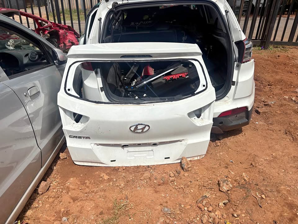 Hyundai creta tailgate - Private Seller Hyundai creta tailgate - Private Seller