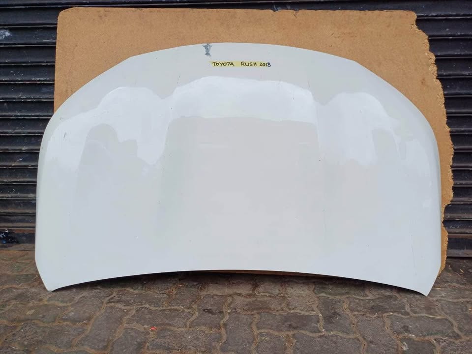 Toyota Rush bonnet 2018 - Private Seller Toyota Rush bonnet 2018 - Private Seller