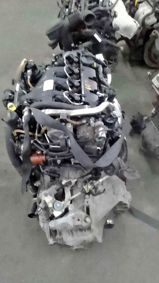 FORD / VOLVO D4204T 2.0L COMPLETE ENGINE FOR SALE - Private Seller FORD / VOLVO D4204T 2.0L COMPLETE ENGINE FOR SALE - Private Seller