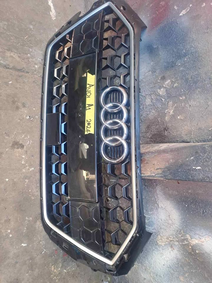 Audi A1 2024 grill - Private Seller Audi A1 2024 grill - Private Seller