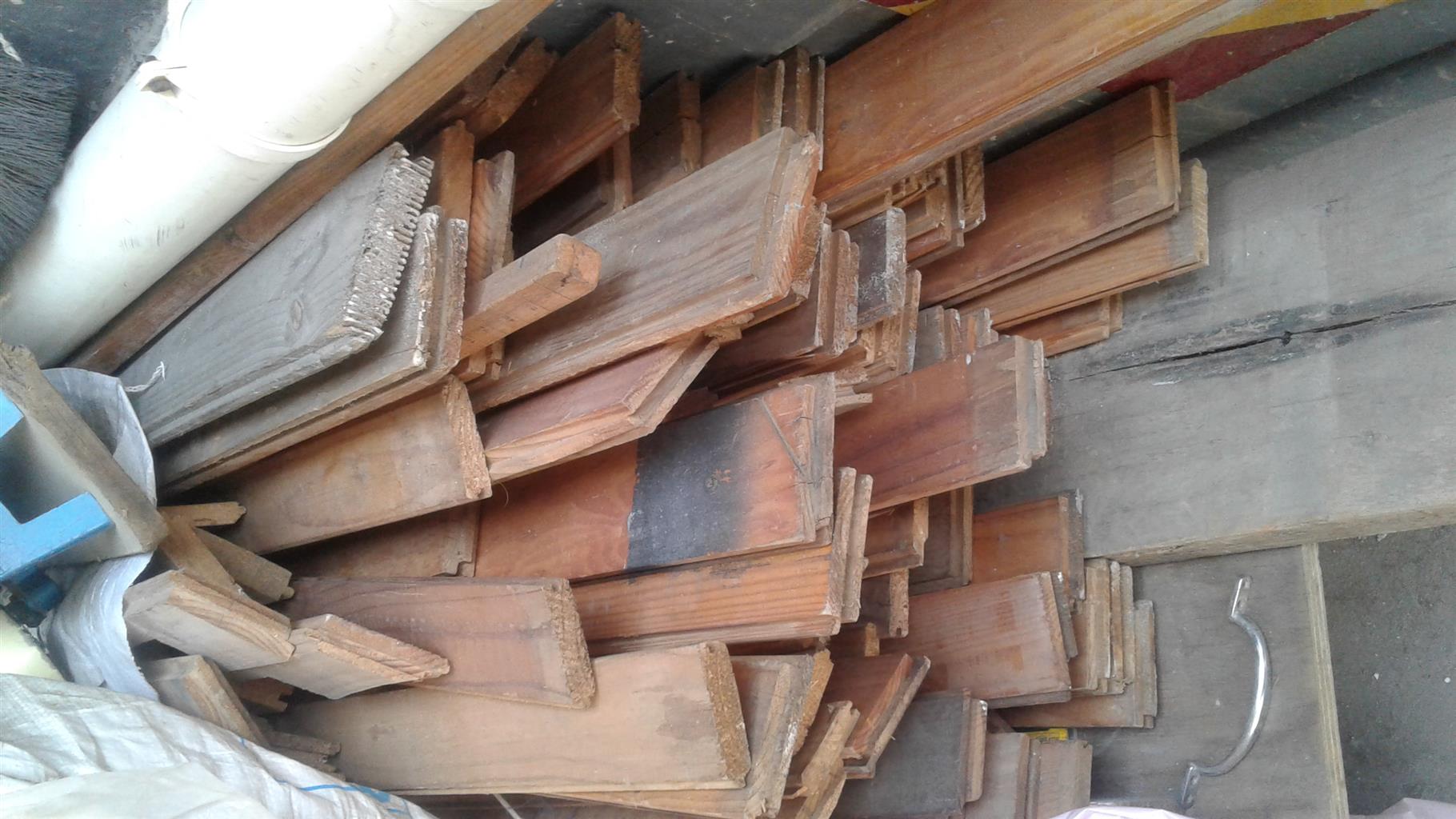 Mixed Knotty Pine Ceiling And Floor Boards In Good Condition Junk