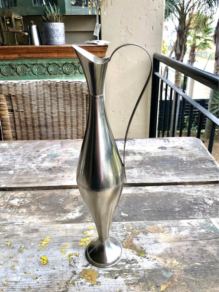 Retro 1950/60 Beautiful Tall brushed stainless steel vase or oil decanter.  Very unique indeed Retro 1950/60 Beautiful Tall brushed stainless steel vase or oil decanter.  Very unique indeed