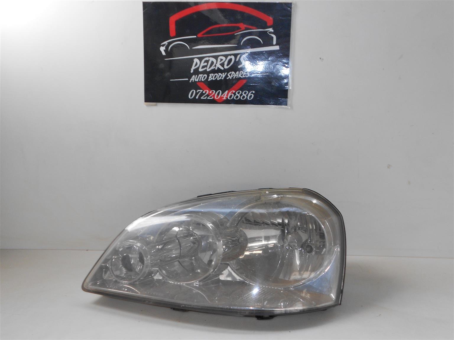 Chevrolet Nubira left headlight - Private Seller Chevrolet Nubira left headlight - Private Seller