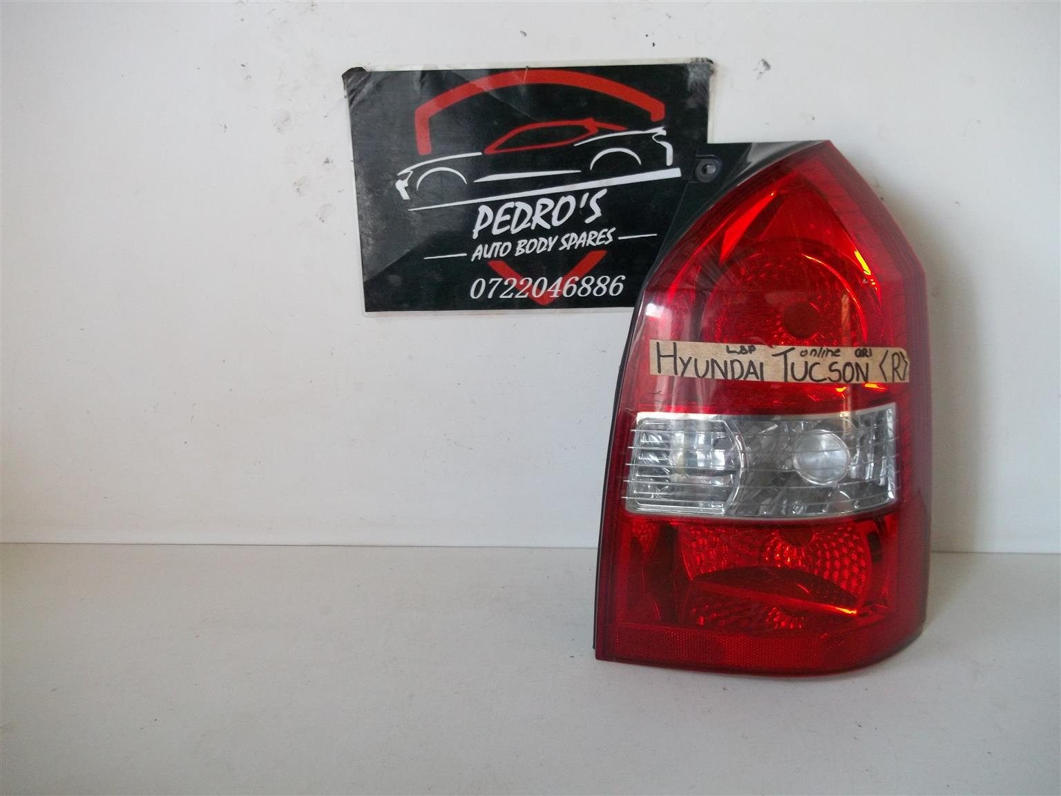 Hyundai Tucson '04-'09 right tail light - Private Seller Hyundai Tucson '04-'09 right tail light - Private Seller
