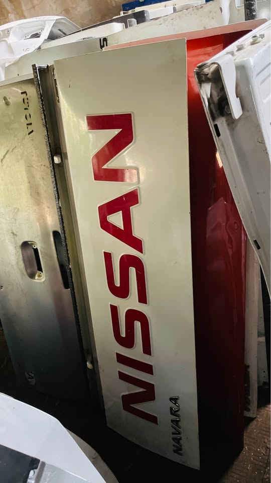 Nissan Navara tailgate - Private Seller Nissan Navara tailgate - Private Seller