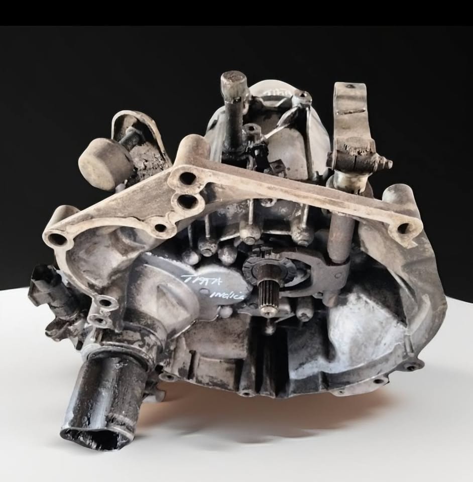 Tata indica gearbox Call or WhatsApp me - Private Seller