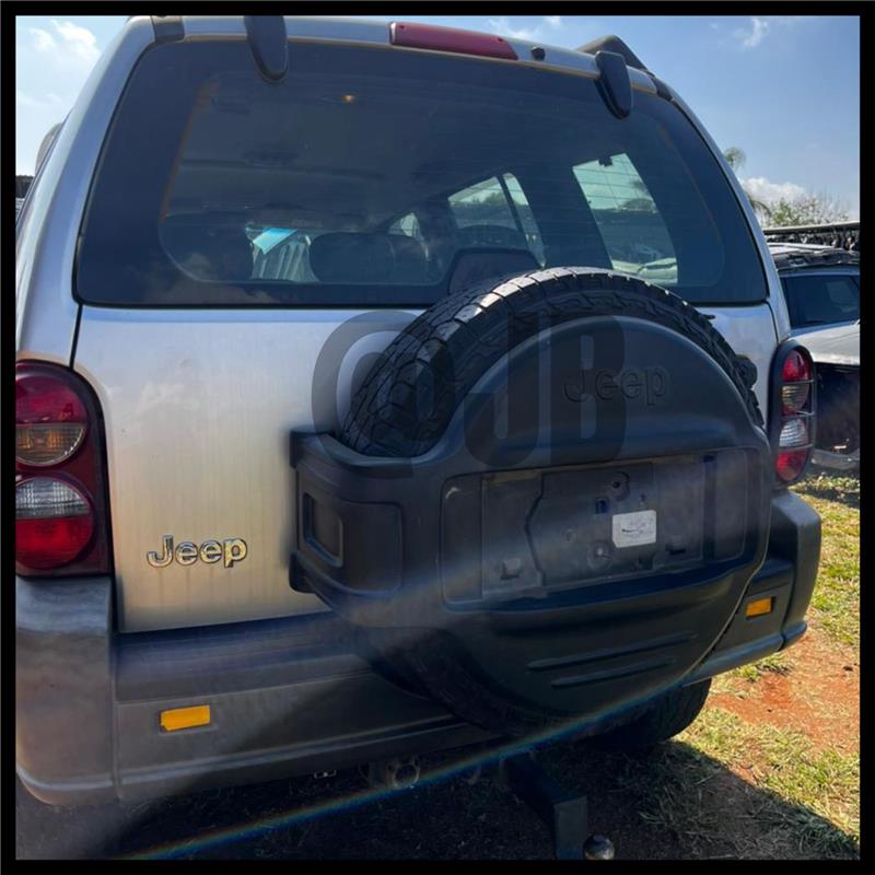 2.8 Jeep Cherokee Renegade Sparewheel & Holder | Stripped Spares - Private Seller 2.8 Jeep Cherokee Renegade Sparewheel & Holder | Stripped Spares - Private Seller