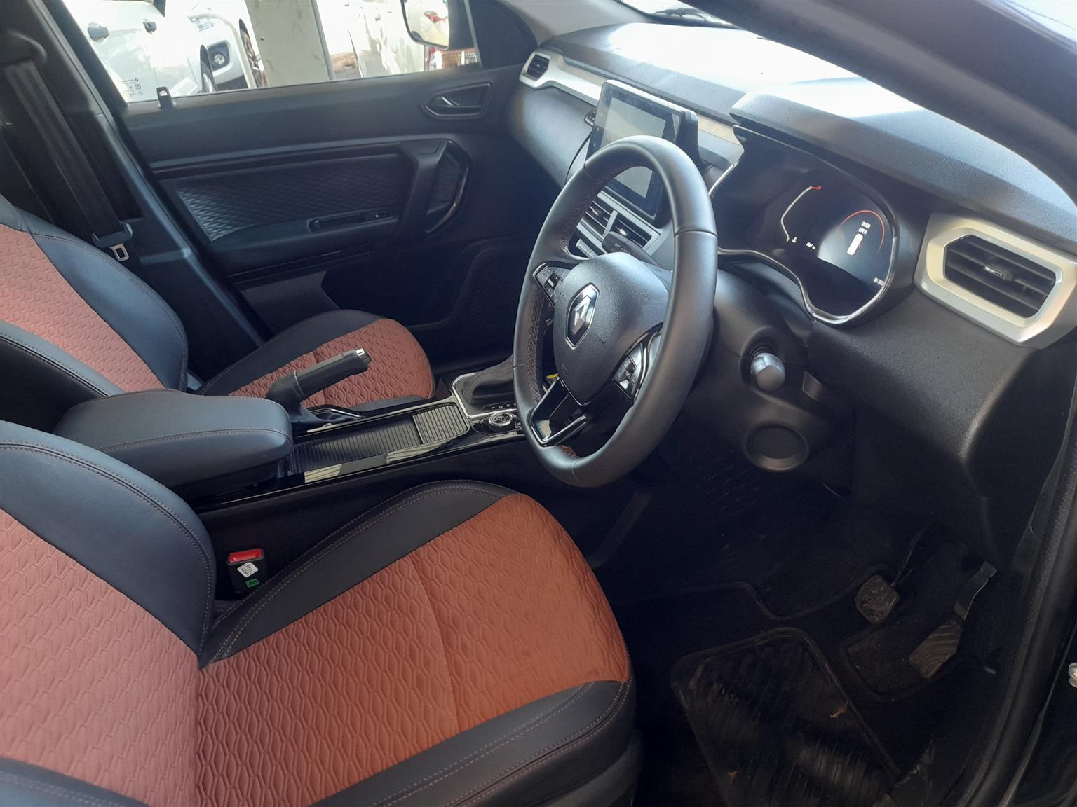 Pre-owned 2024 Renault Kiger 1.0 Engine Capacity