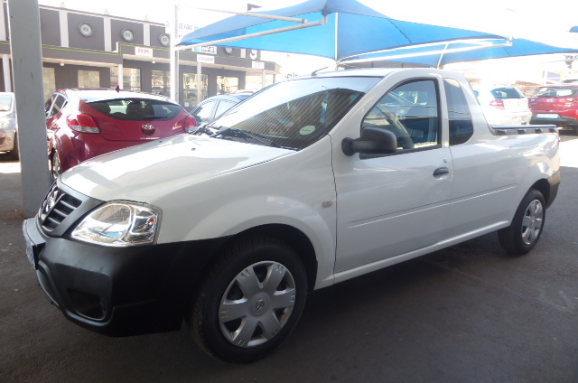 Used 2014 Nissan NP200 1.6i (aircon) safety pack - Private Seller Used 2014 Nissan NP200 1.6i (aircon) safety pack - Private Seller