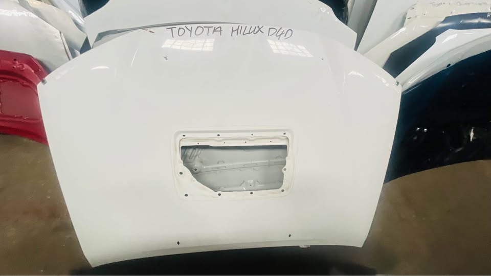 Toyota Hilux D4D bonnet - Private Seller Toyota Hilux D4D bonnet - Private Seller
