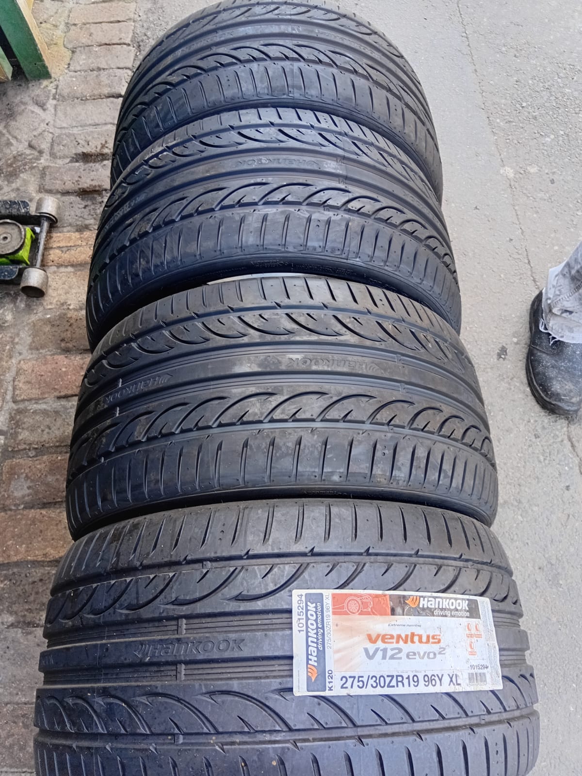 275/30/19 Hankook Ventus V12 evo² (96Y) - Private Seller