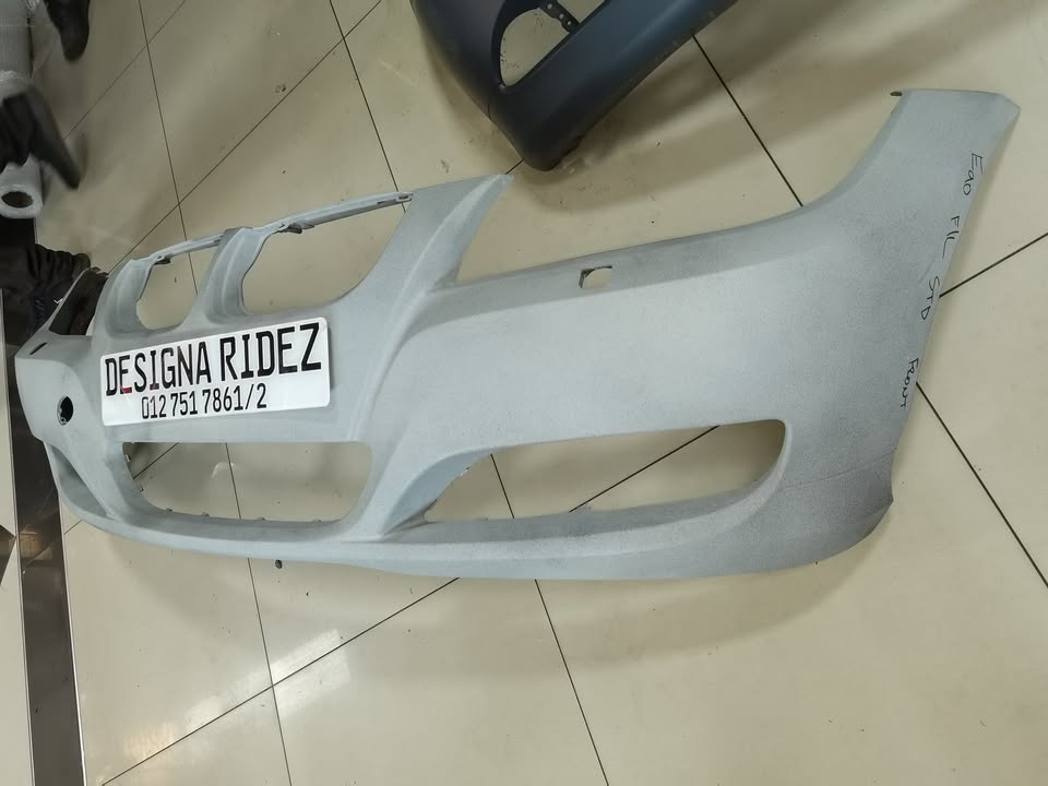BMW E90 FACE LIFT STD FRONT BUMPER - Private Seller BMW E90 FACE LIFT STD FRONT BUMPER - Private Seller