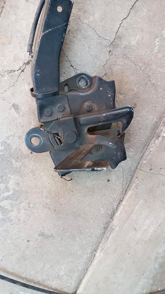 T6/T7 Ford ranger catch + cable - Private Seller T6/T7 Ford ranger catch + cable - Private Seller