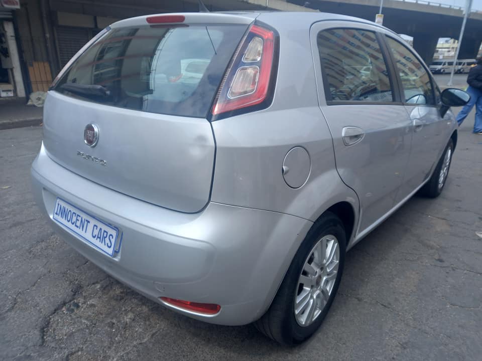 2013 FIAT PUNTO 1.4 PETROL, MANUAL TRANSMISSION, SILVER COLOUR, MILEAGE 80000KM