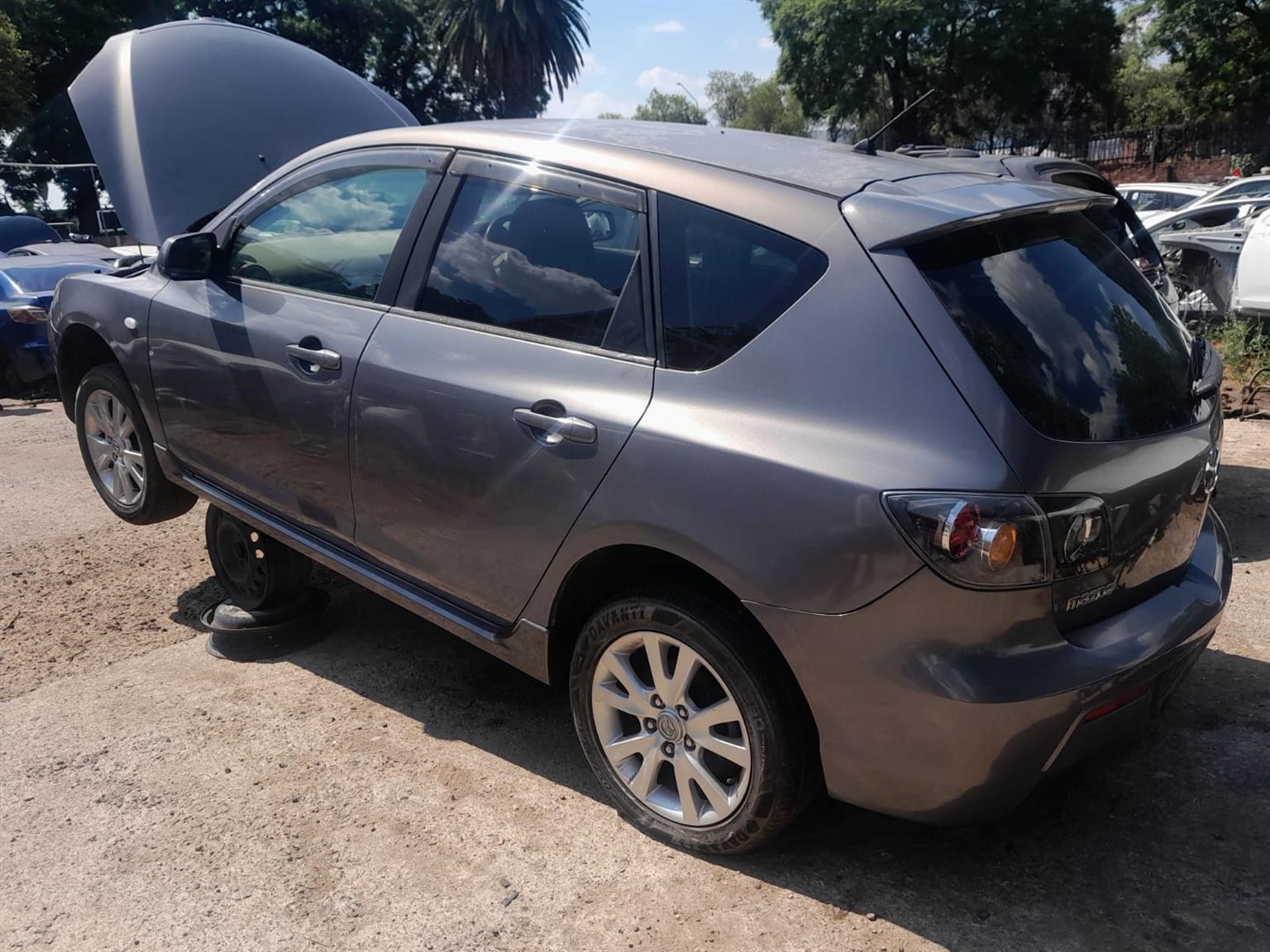 Used MAZDA 3 AXELA 2.0 PETROL / AUTOMATIC – FOR STRIPPING for sale