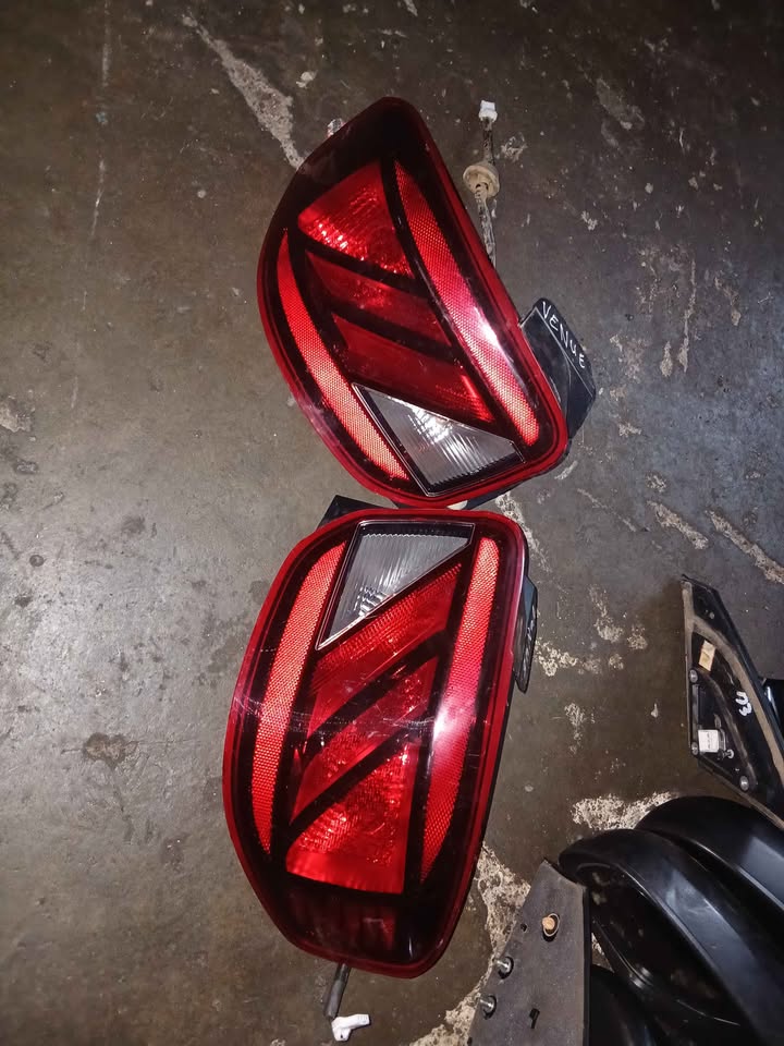 Hyundai venue rear taillights body both sides - Private Seller Hyundai venue rear taillights body both sides - Private Seller