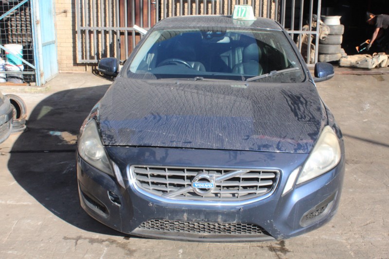 Volvo S60 2.4 D5 Geartronic Diesel AT D5244T Blue - 2011 SPARESBOYZ STRIPPING FO - Private Seller Volvo S60 2.4 D5 Geartronic Diesel AT D5244T Blue - 2011 SPARESBOYZ STRIPPING FO - Private Seller